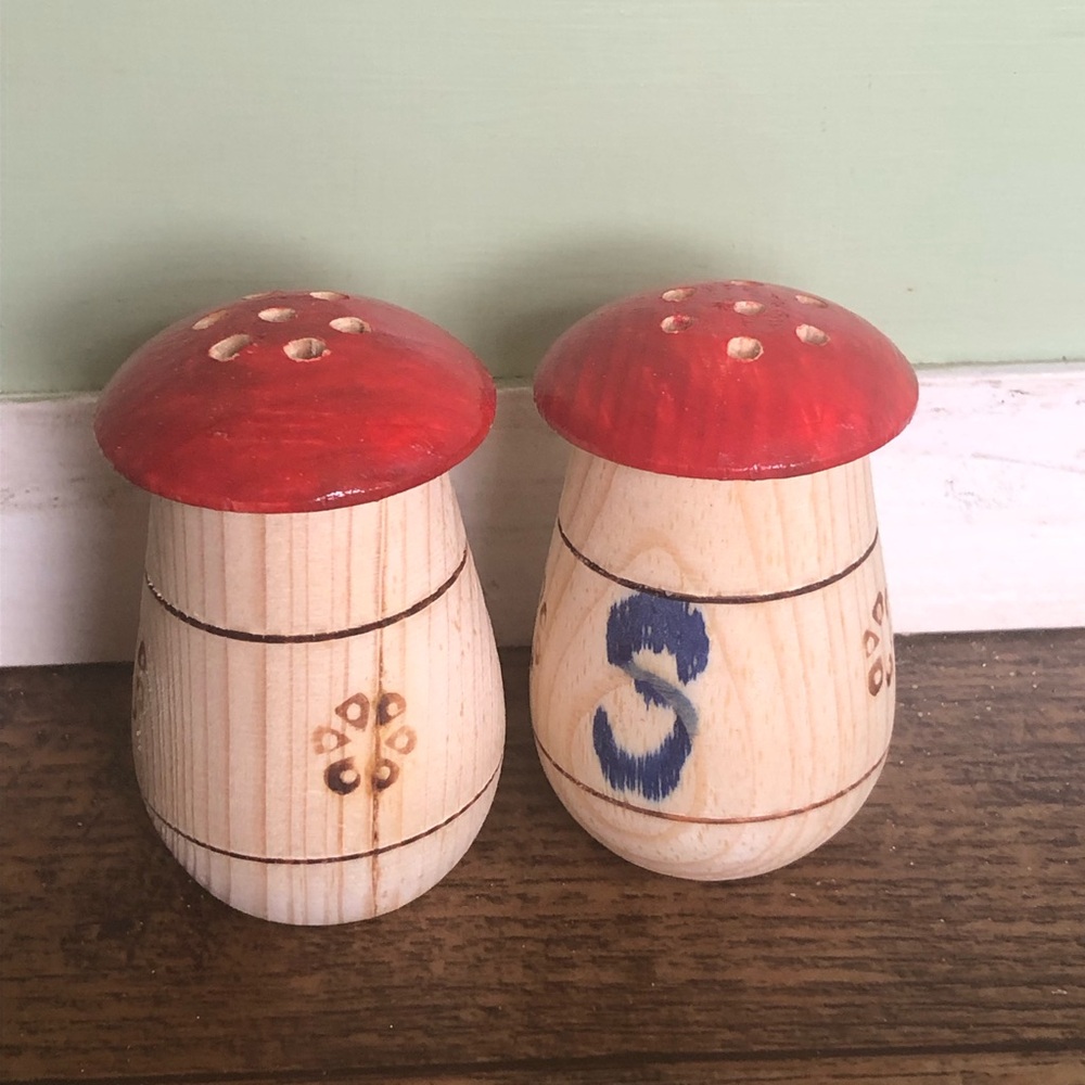 Wood Mushroom Shakers Salt And Pepper Seasoning Shaker, Boho Whimsical Vintage